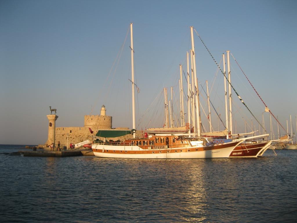Elafusa Luxury Apartment Rhodes City Exterior photo