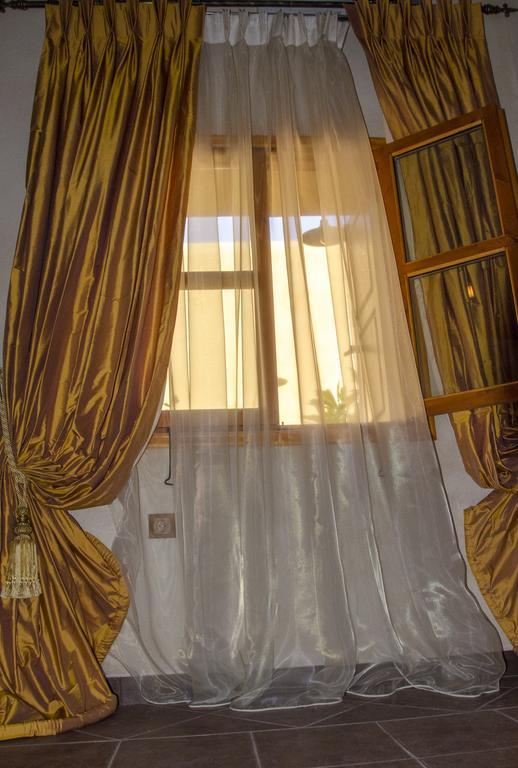 Elafusa Luxury Apartment Rhodes City Room photo